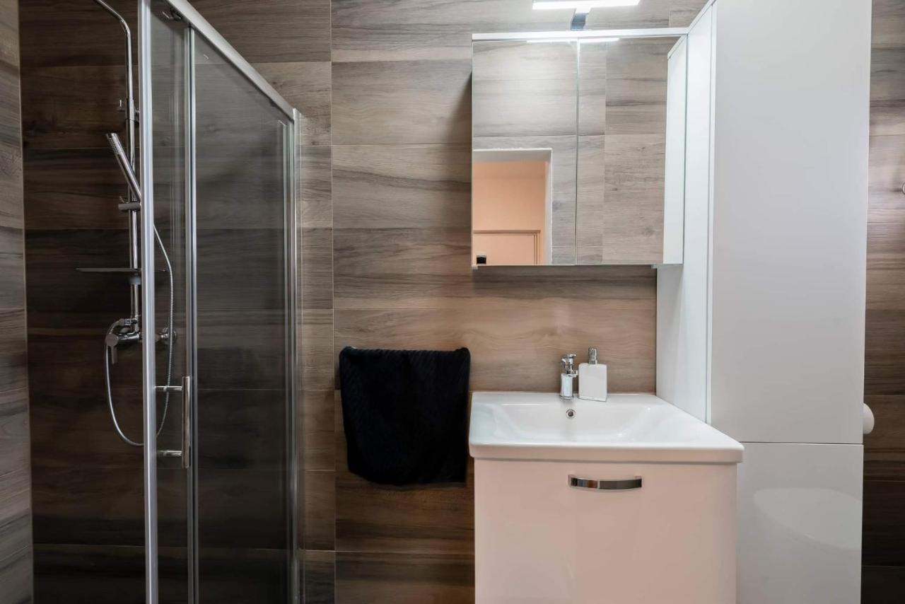 Apartment White Pearl Ražanac Eksteriør bilde